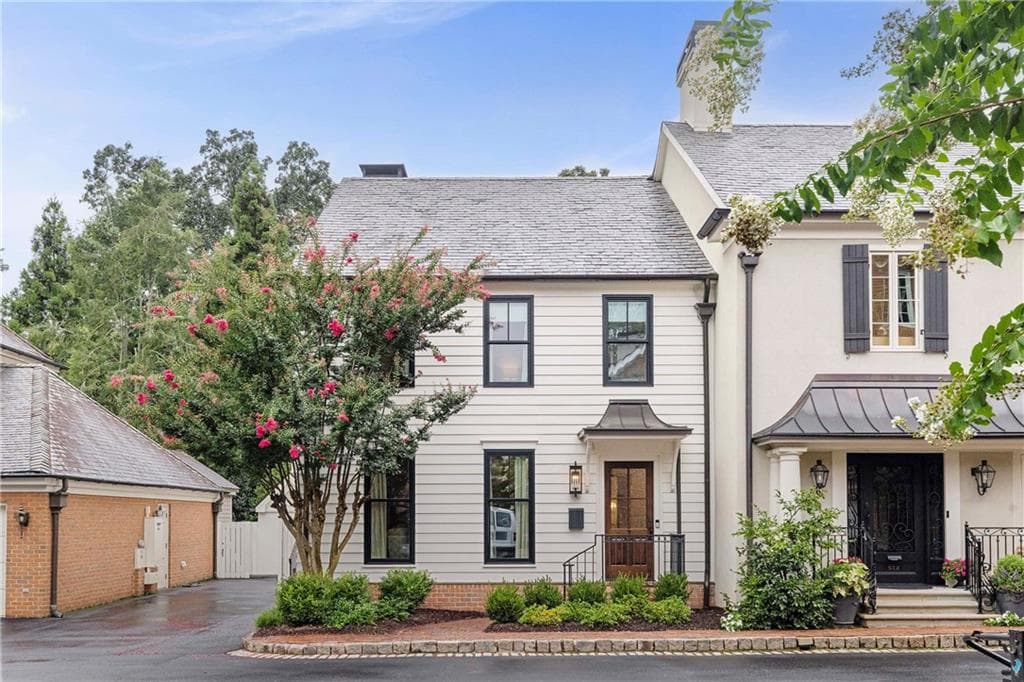3 bedroom, 4 bathroom, 2,730 sq ft townhouse sold at 2774 Andrews Drive #7, Atlanta, GA 30305