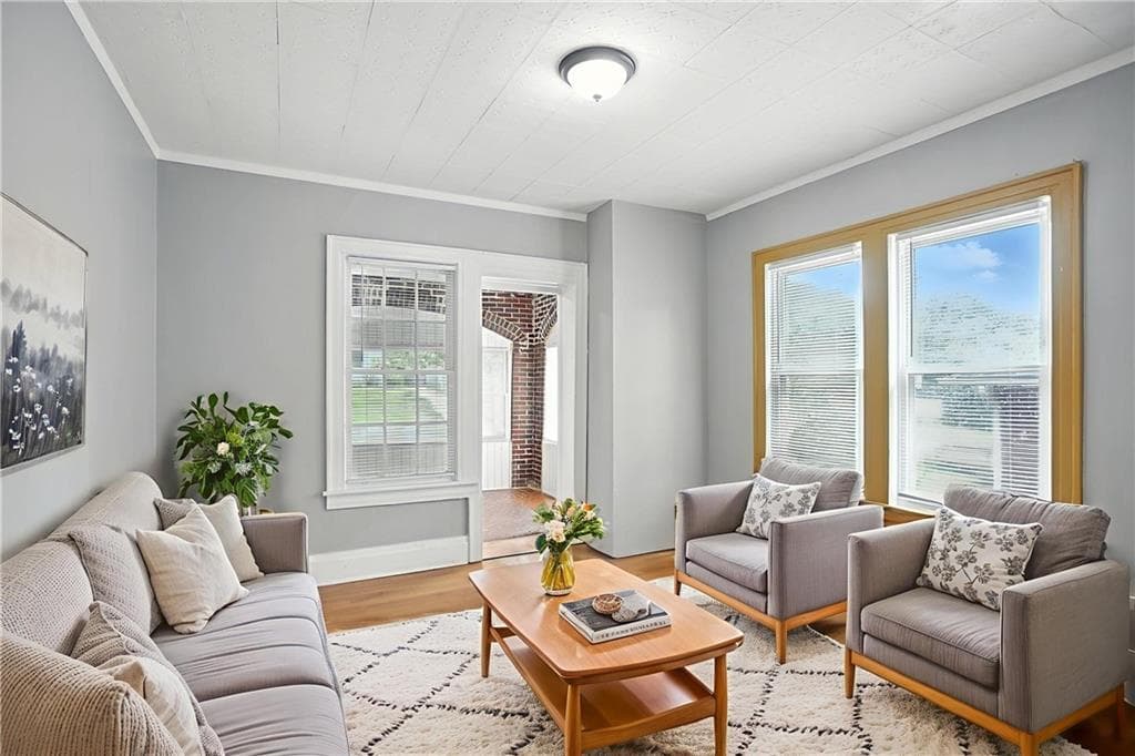 4 bedroom, 4 bathroom, 2,295 sq ft single family residence for sale at 1807 Sylvan Road, Atlanta, GA 30310 — photo 7