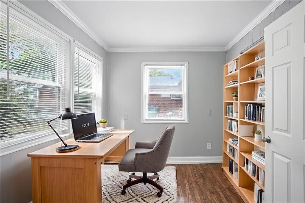 4 bedroom, 4 bathroom, 2,295 sq ft single family residence for sale at 1807 Sylvan Road, Atlanta, GA 30310 — photo 9