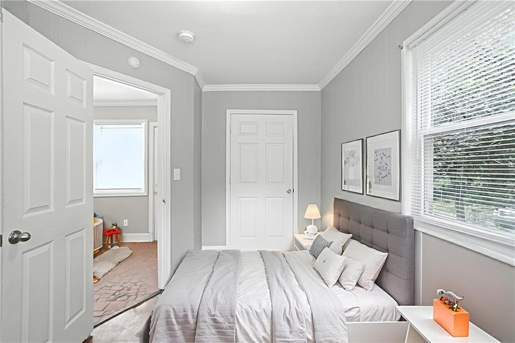 4 bedroom, 4 bathroom, 2,295 sq ft single family residence for sale at 1807 Sylvan Road, Atlanta, GA 30310 — photo 10