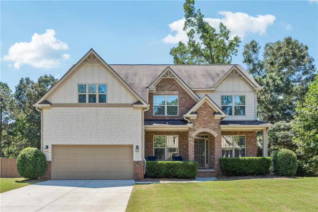 4 bedroom, 3 bathroom, 2,736 sq ft single family residence sold at 9415 Dunhill Way, Cumming, GA 30028