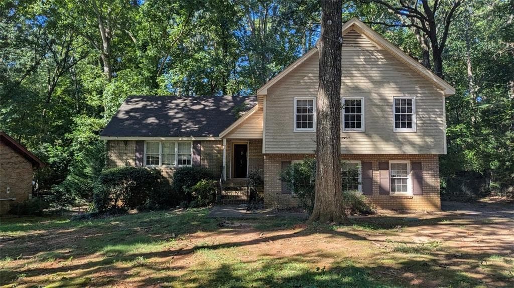 4 bedroom, 3 bathroom, 2,900 sq ft single family residence sold at 1519 Rangewood Drive, Lilburn, GA 30047