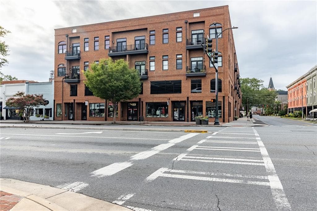 1 E 3rd Avenue 311, Rome, GA 30161 — most recent listing photo
