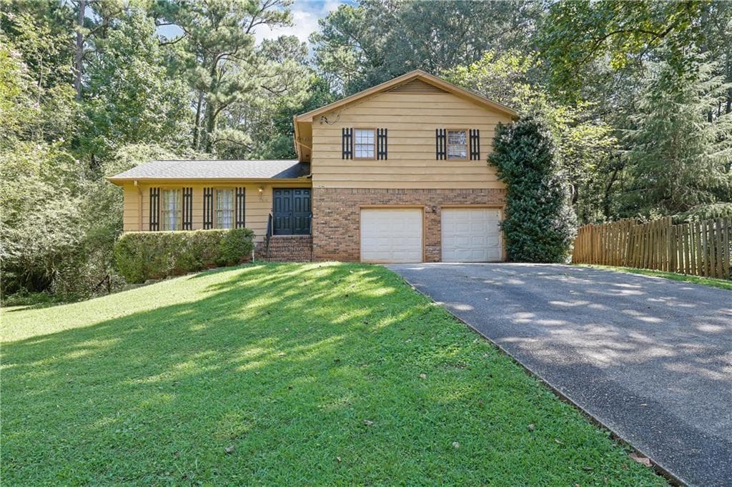 3 bedroom, 2 bathroom, 1,950 sq ft single family residence sold at 818 Bradford Court, Lilburn, GA 30047
