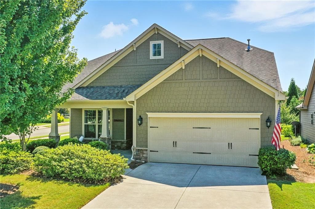 2 bedroom, 2 bathroom, 1,418 sq ft single family residence sold at 401 Canyon View Court, Canton, GA 30114
