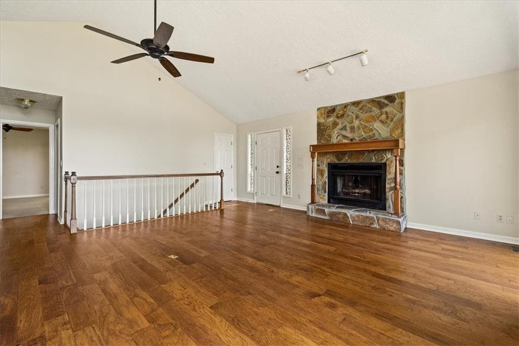 2 bedroom, 3 bathroom, 1,655 sq ft single family residence under contract at 157 Sunrise Terrace, Jasper, GA 30143 — photo 7