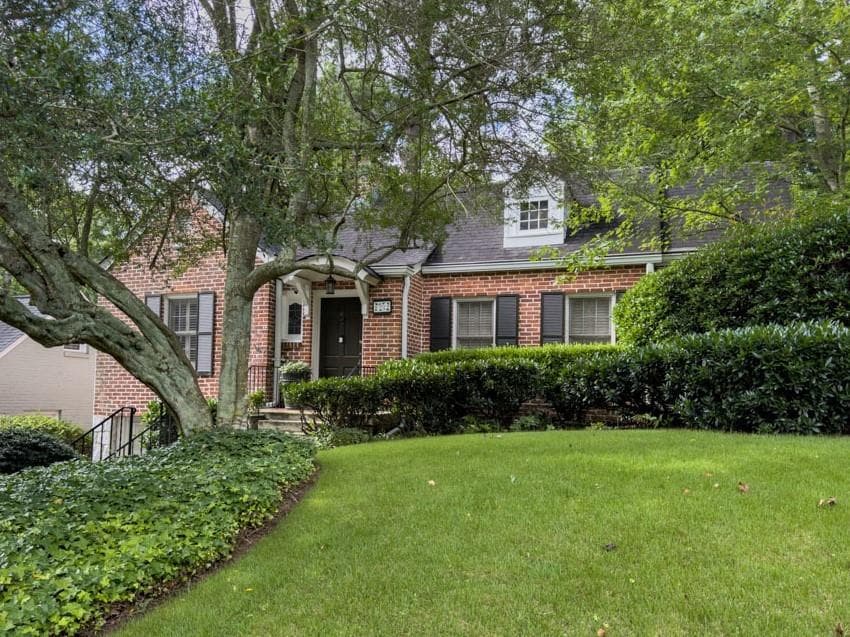 273 Peachtree Way, Atlanta, GA 30305 — most recent listing photo