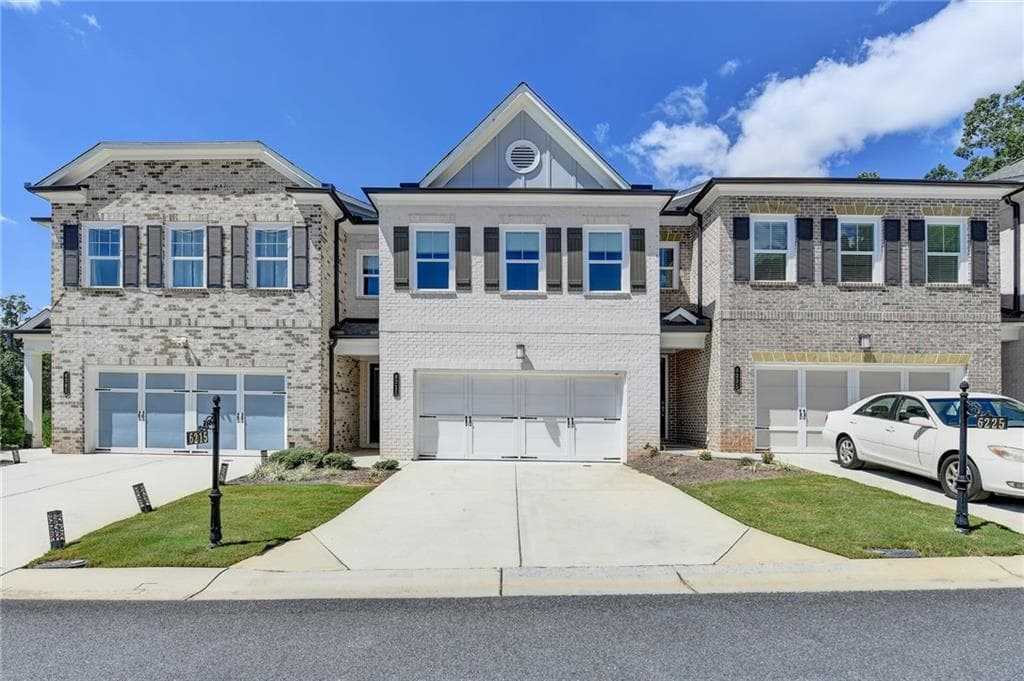 6215 MERRILL VIEW Lane, Alpharetta, GA 30004 — most recent listing photo