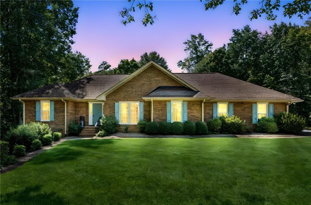 2530 Churchill Downs, Cumming, GA 30041 — most recent listing photo