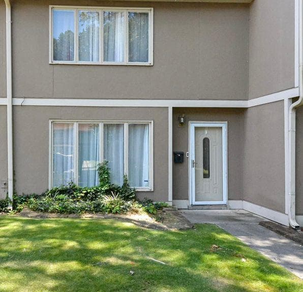 2 bedroom, 2 bathroom, 1,210 sq ft condominium sold at 1814 ASHBOROUGH Road G, Marietta, GA 30067