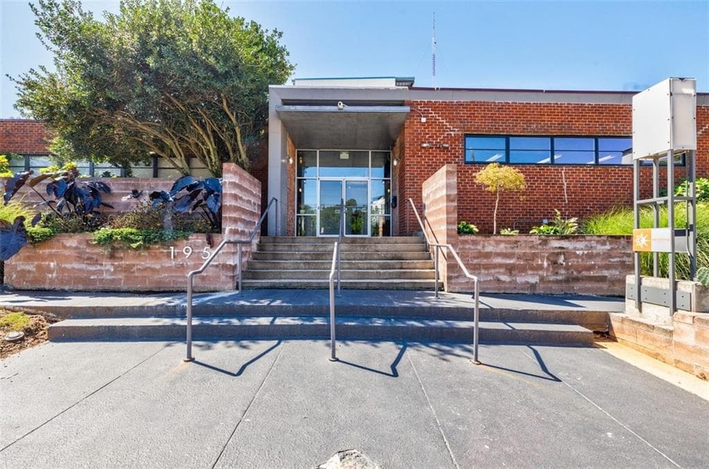 1 bedroom, 2 bathroom, 956 sq ft condominium sold at 195 Arizona Avenue 179, Atlanta, GA 30307