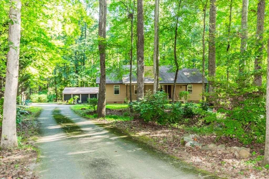 255 Hickory Hollow Drive, Jefferson, GA 30549 — most recent listing photo