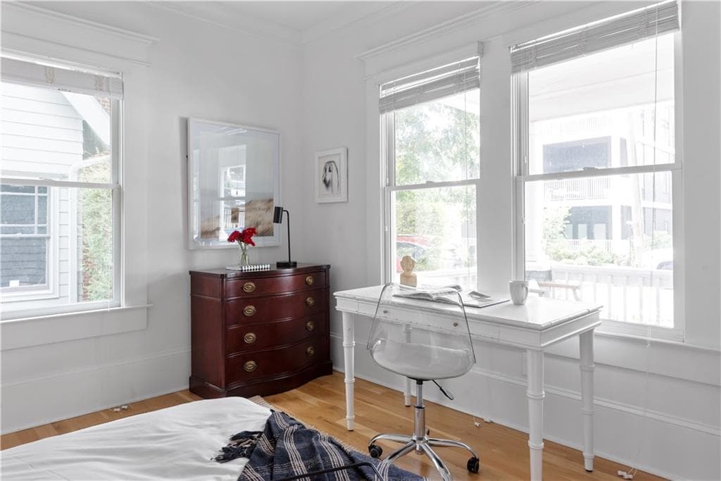 2 bedroom, 1 bathroom, 837 sq ft single family residence for rent at 544 Winton Terrace, Atlanta, GA 30308 for $4,650 a month — photo 4