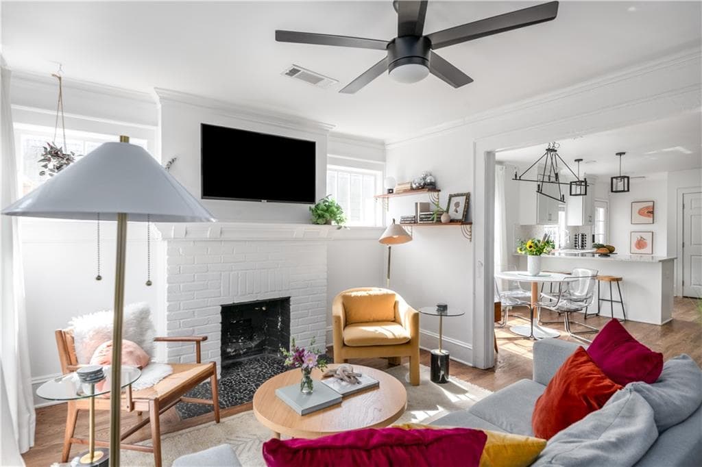 2 bedroom, 2 bathroom, 1,000 sq ft other for rent at 1125 Hardee Street A, Atlanta, GA 30307 for $4,000 a month — photo 1 of 31