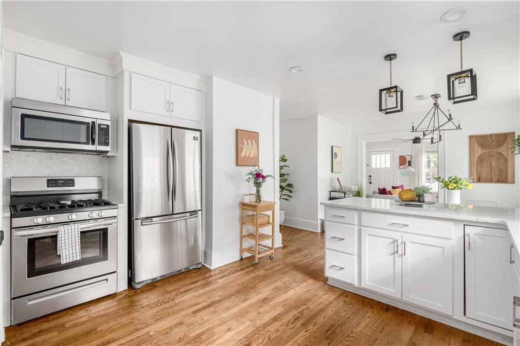 2 bedroom, 2 bathroom, 1,000 sq ft other for rent at 1125 Hardee Street A, Atlanta, GA 30307 for $4,000 a month — photo 4