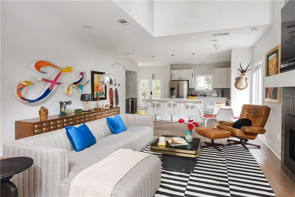 4 bedroom, 3 bathroom, 2,400 sq ft single family residence for rent at 1124 Hawthorne Street, Atlanta, GA 30307 for $6,450 a month — photo 7