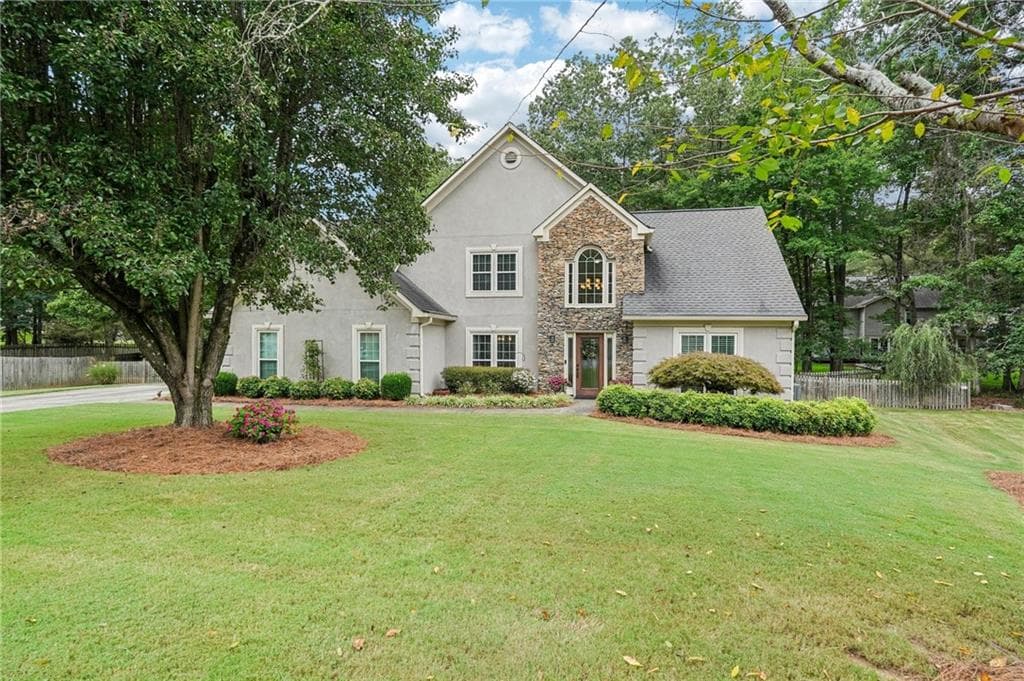 4 bedroom, 3 bathroom, 2,914 sq ft single family residence sold at 2375 Westport Circle, Marietta, GA 30064