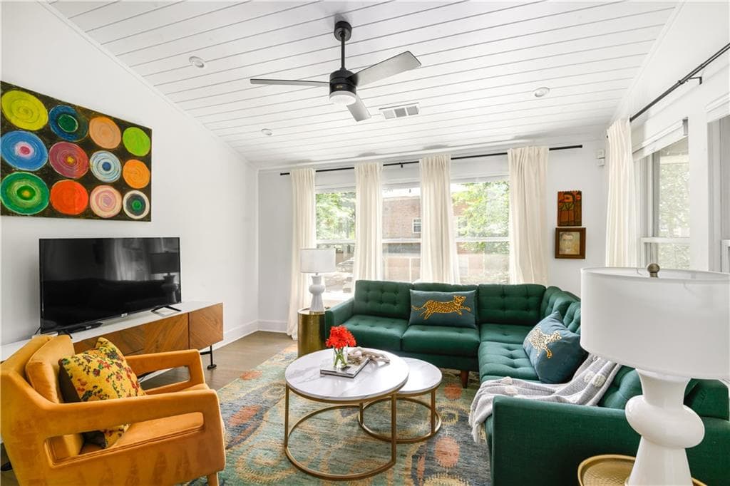 2 bedroom, 1 bathroom, 800 sq ft townhouse for rent at 347 Sinclair Avenue, Atlanta, GA 30307 for $4,600 a month — photo 6