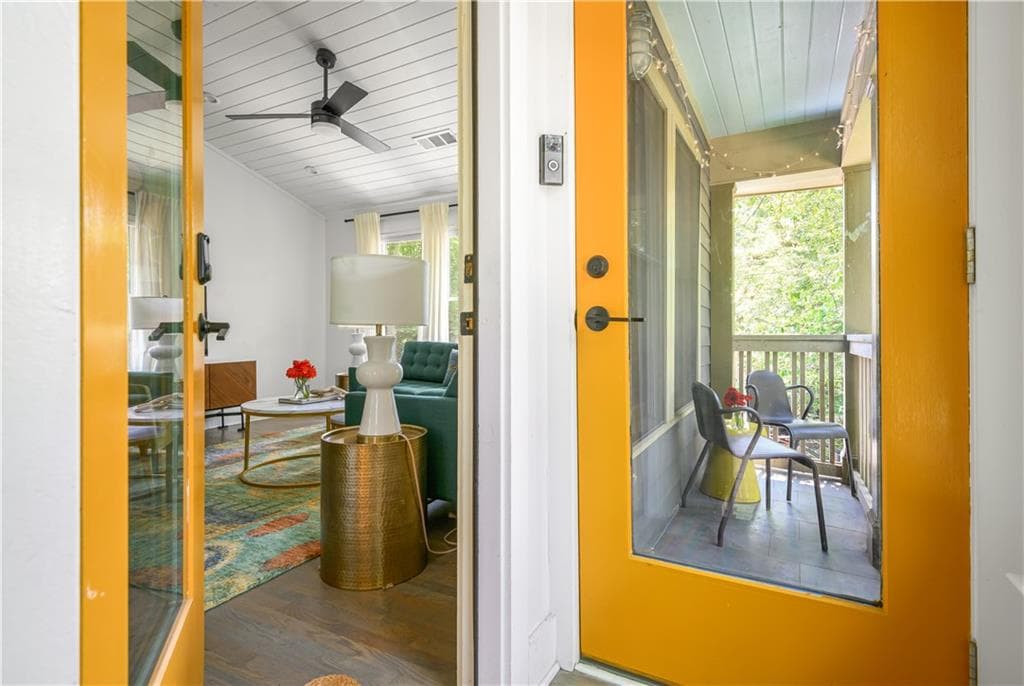 2 bedroom, 1 bathroom, 800 sq ft townhouse for rent at 347 Sinclair Avenue, Atlanta, GA 30307 for $4,600 a month — photo 9