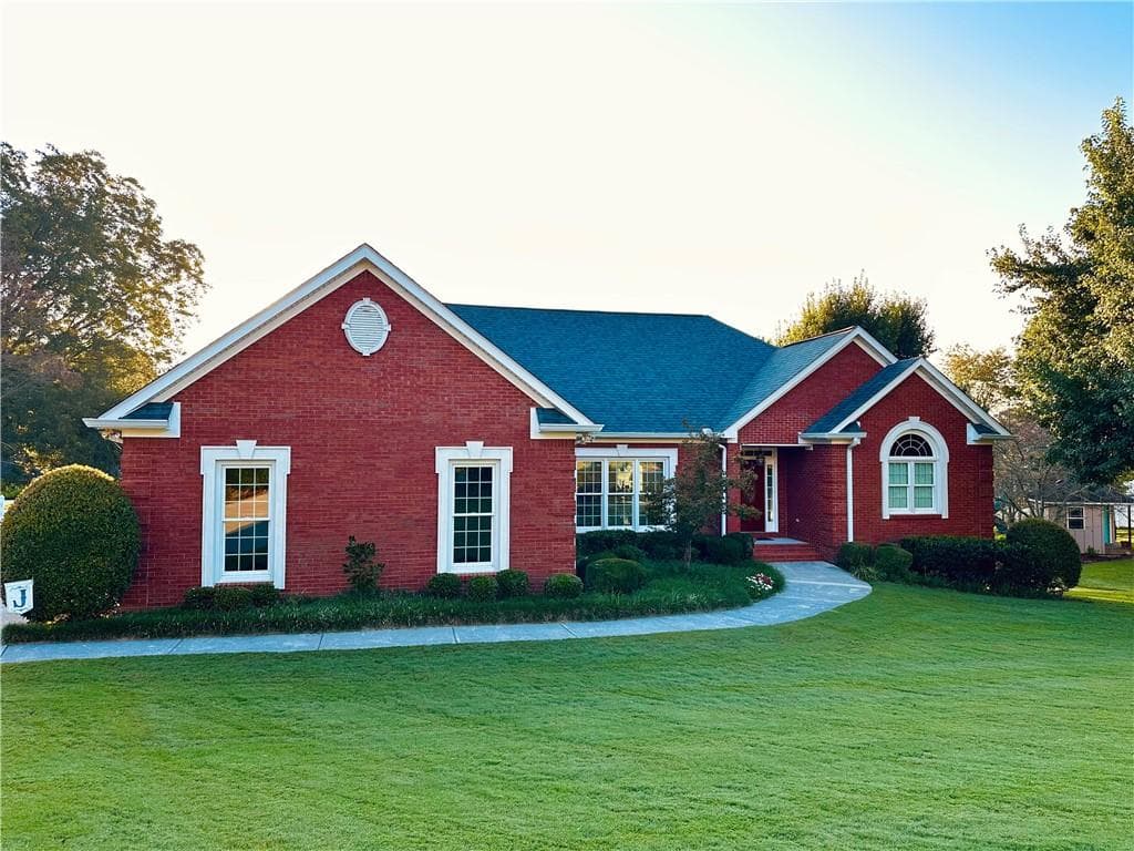 111 Oakhurst Terrace, Calhoun, GA 30701 — most recent listing photo