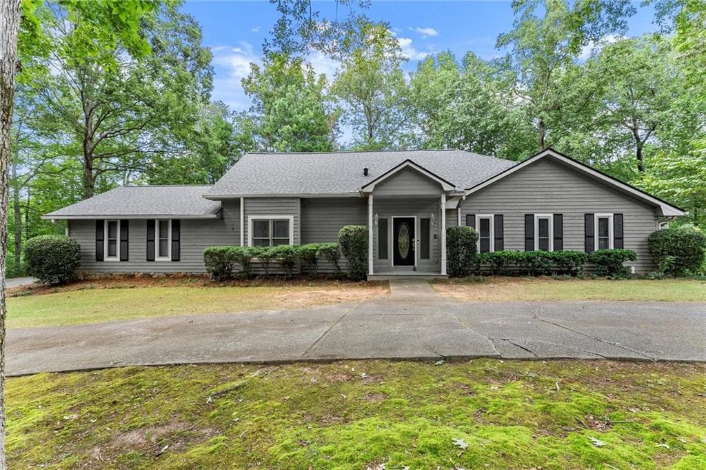 1865 Ledieu Road, Roswell, GA 30075 — most recent listing photo
