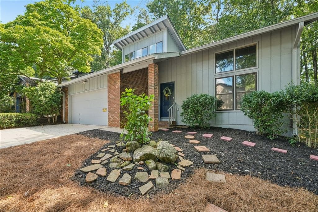 230 Lakeview Ridge, Roswell, GA 30076 — most recent listing photo