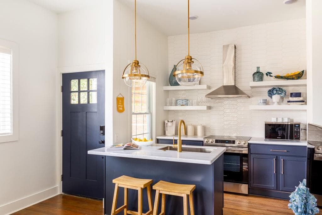 1 bedroom, 1 bathroom, 662 sq ft townhouse for rent at 538 Winton Terrace B, Atlanta, GA 30308 for $2,500 a month — photo 1 of 30