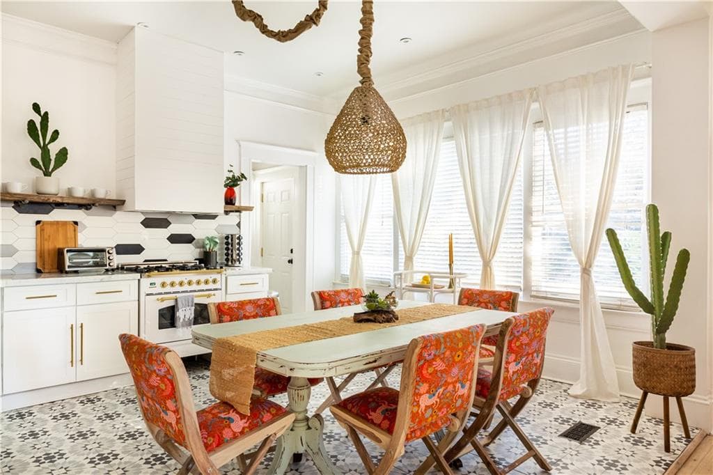 2 bedroom, 2 bathroom, 1,500 sq ft single family residence for rent at 384 Pavillion Street, Atlanta, GA 30315 for $4,500 a month — photo 10