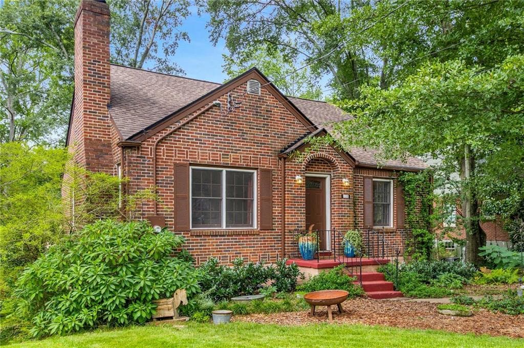 135 Shadowmoor Drive, Decatur, GA 30030 — most recent listing photo