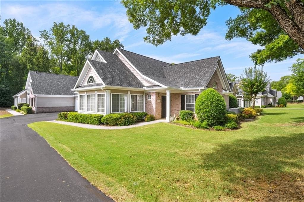 2404 Village Lane 2404, Roswell, GA 30075 — most recent listing photo