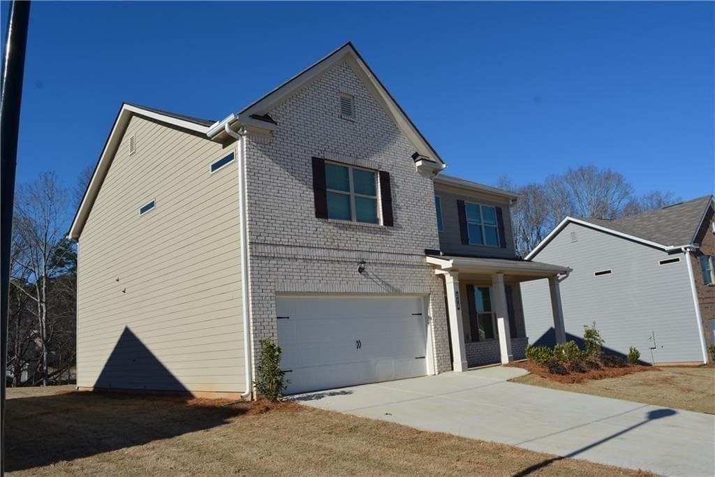 5 bedroom, 3 bathroom, 2,562 sq ft single family residence under contract at 215 Hellen Valey Drive, Braselton, GA 30517 — photo 3