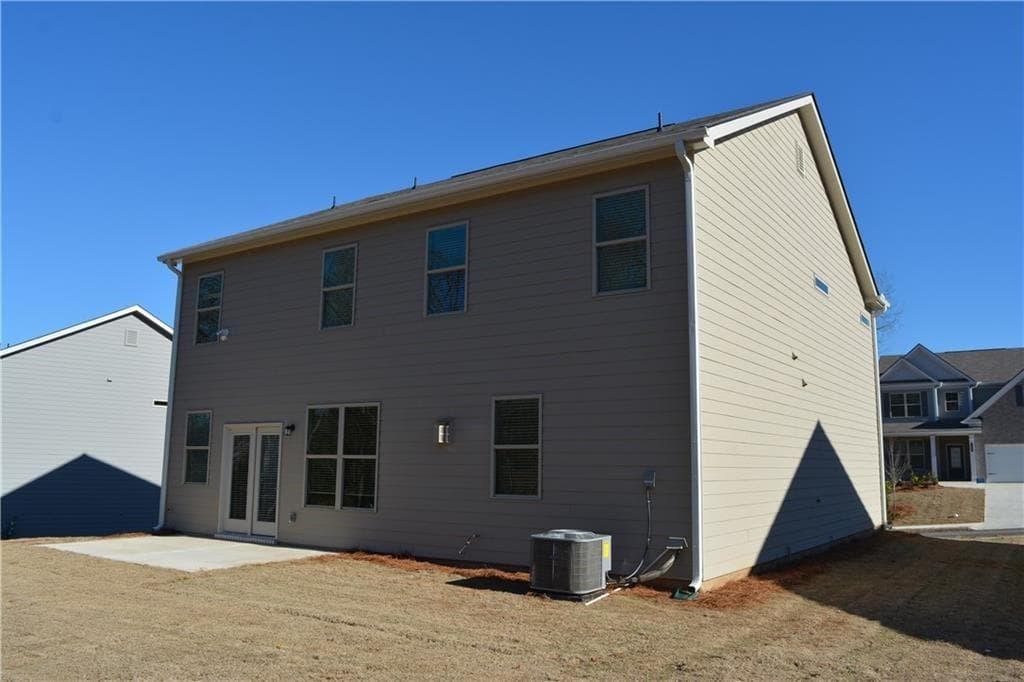 5 bedroom, 3 bathroom, 2,562 sq ft single family residence under contract at 215 Hellen Valey Drive, Braselton, GA 30517 — photo 6