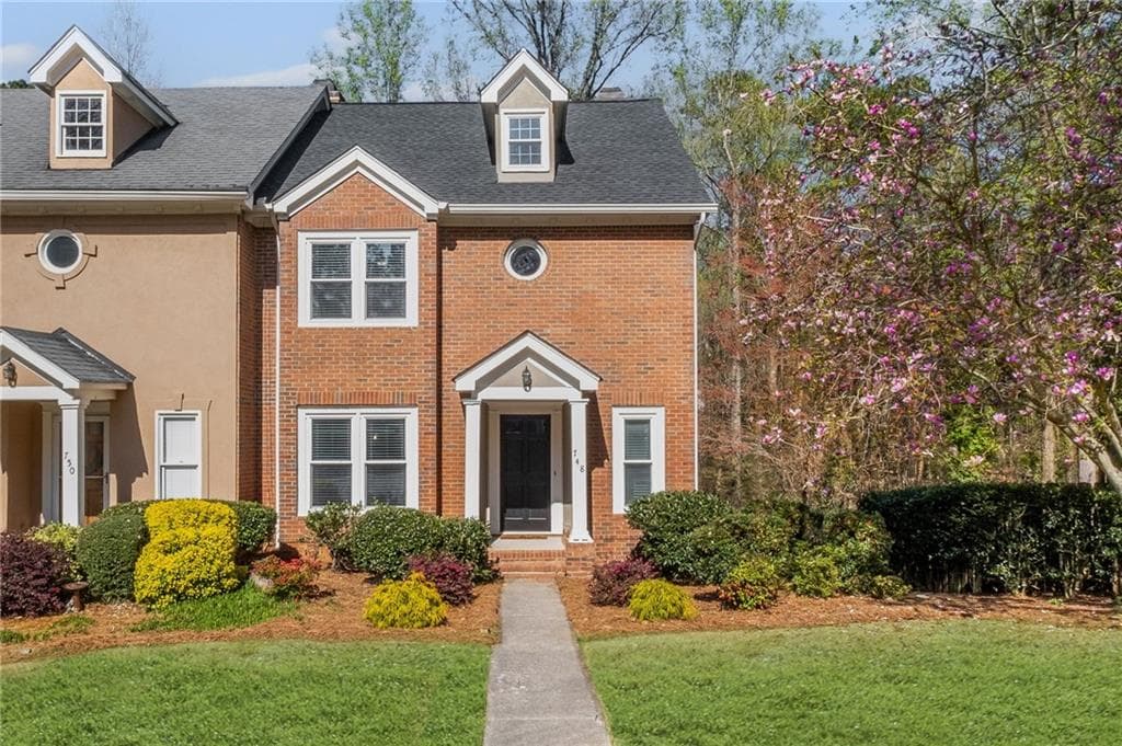 748 Olde Towne Lane, Marietta, GA 30068 — most recent listing photo