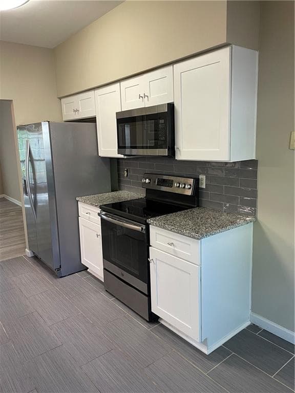 2 bedroom, 3 bathroom, 1,332 sq ft townhouse for rent at 2295 Fairways Court, Kennesaw, GA 30144 for $2,100 a month — photo 1 of 38