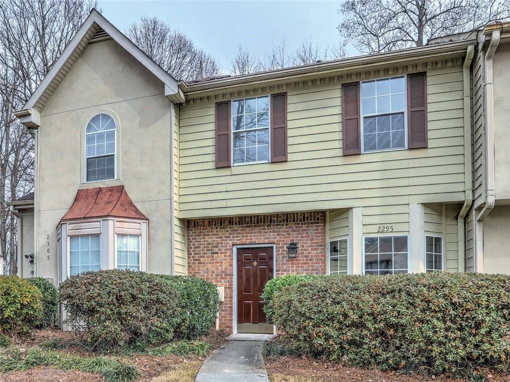 2 bedroom, 3 bathroom, 1,332 sq ft townhouse for rent at 2295 Fairways Court, Kennesaw, GA 30144 for $2,100 a month — photo 4