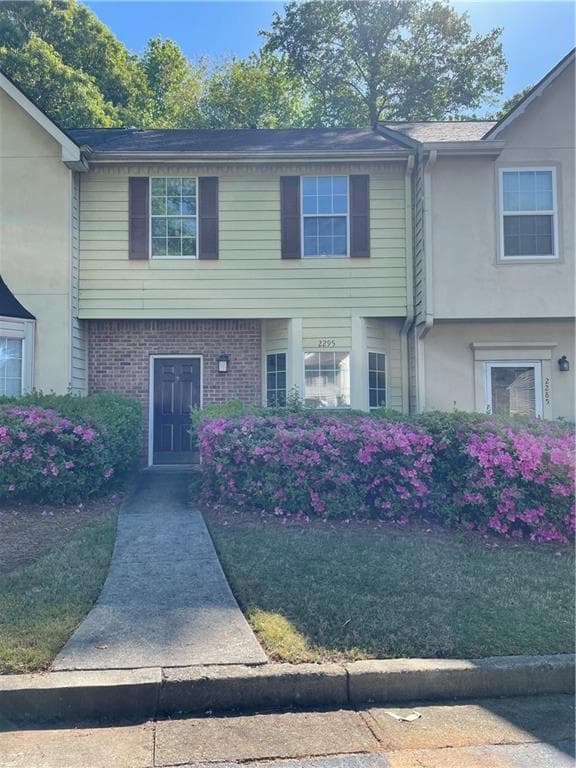 2 bedroom, 3 bathroom, 1,332 sq ft townhouse for rent at 2295 Fairways Court, Kennesaw, GA 30144 for $2,100 a month — photo 5