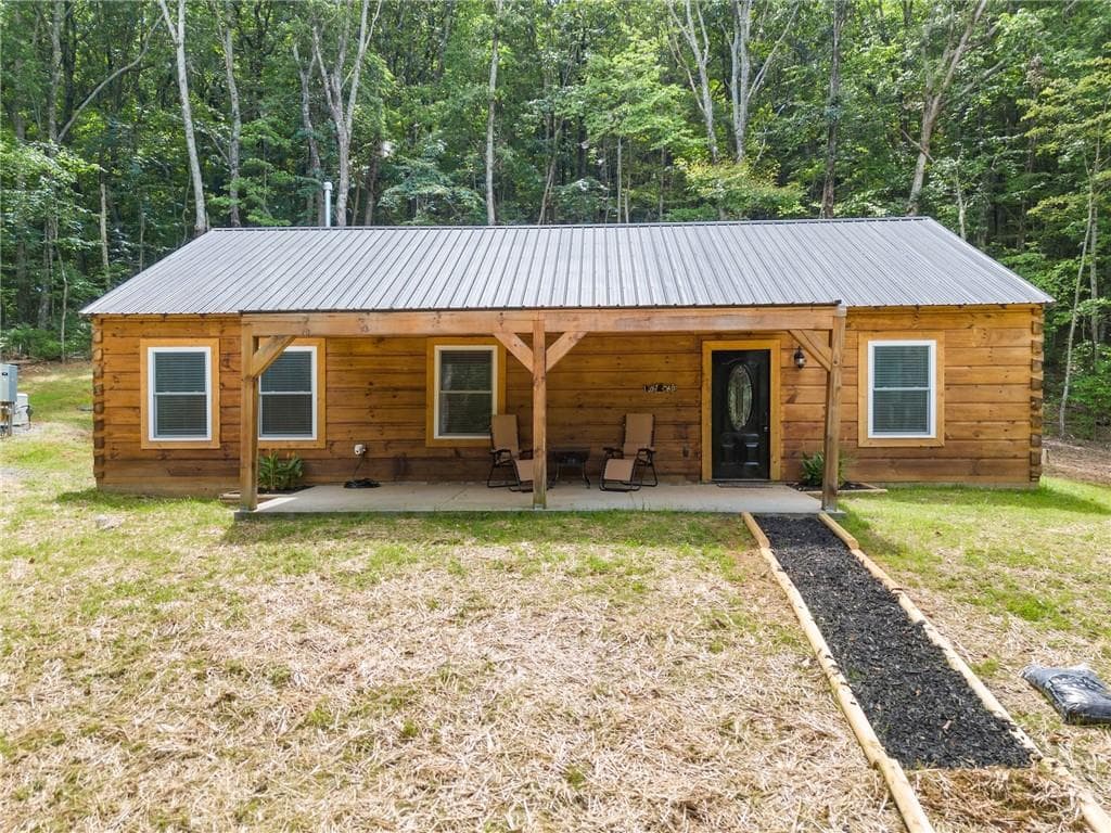 2 bedroom, 2 bathroom, 1,350 sq ft single family residence for sale at 587 Cold Stream Trail, Jasper, GA 30143 — photo 2