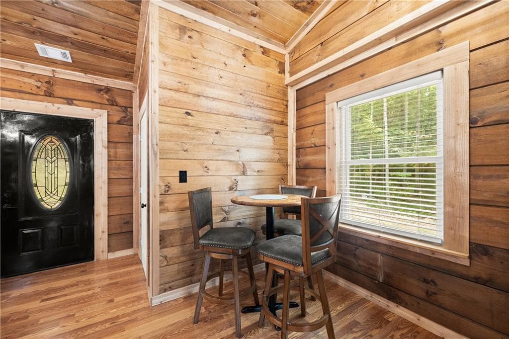 2 bedroom, 2 bathroom, 1,350 sq ft single family residence for sale at 587 Cold Stream Trail, Jasper, GA 30143 — photo 9