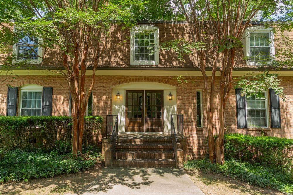 3 bedroom, 2 bathroom, 1,450 sq ft condominium sold at 1261 Lavista Road F-3, Atlanta, GA 30324