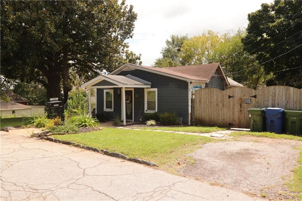 3 bedroom, 2 bathroom single family residence for sale at 1194 Warfield Street, Atlanta, GA 30318 — photo 2
