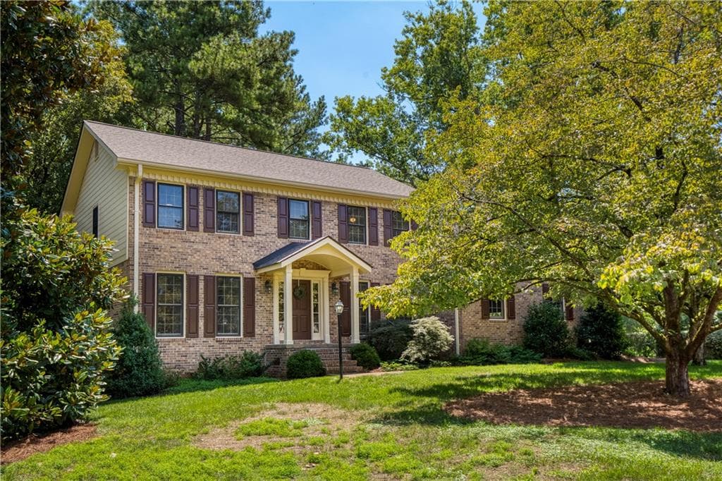 293 Walnutwood Trail, Roswell, GA 30075 — most recent listing photo