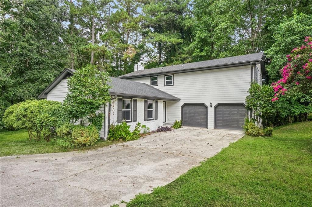 409 Arbor Ridge Drive, Stone Mountain, GA 30087 — most recent listing photo