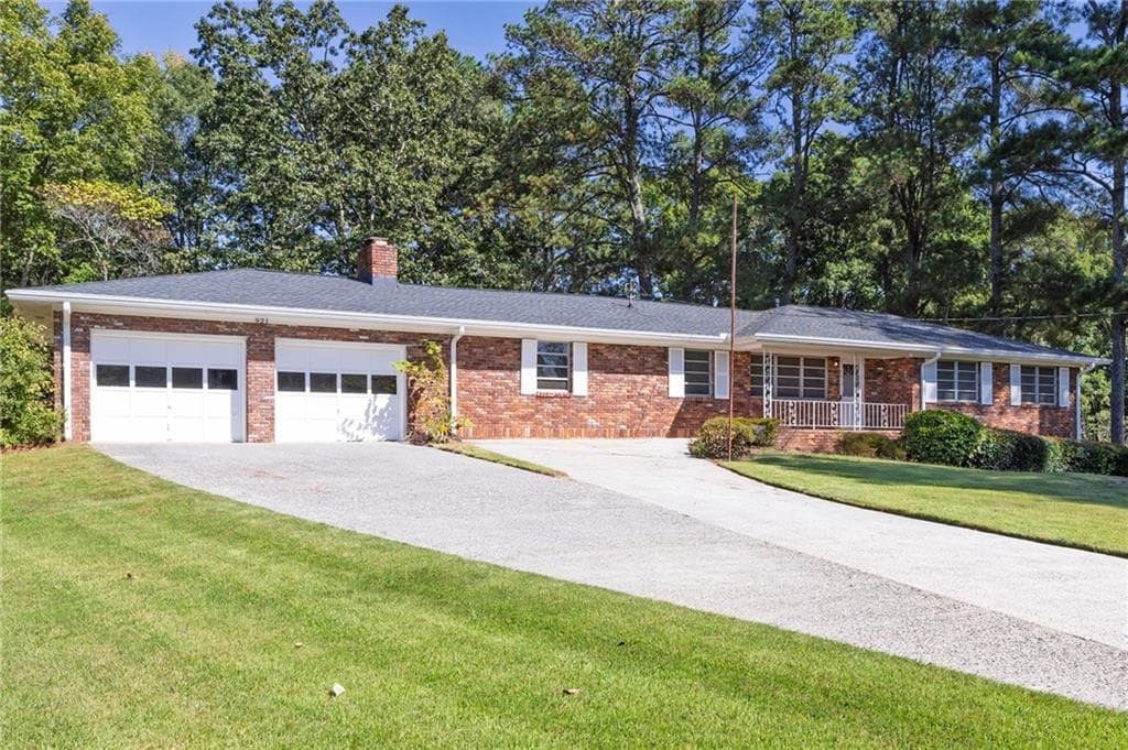 921 CHESTERFIELD Drive, Marietta, GA 30066 — most recent listing photo