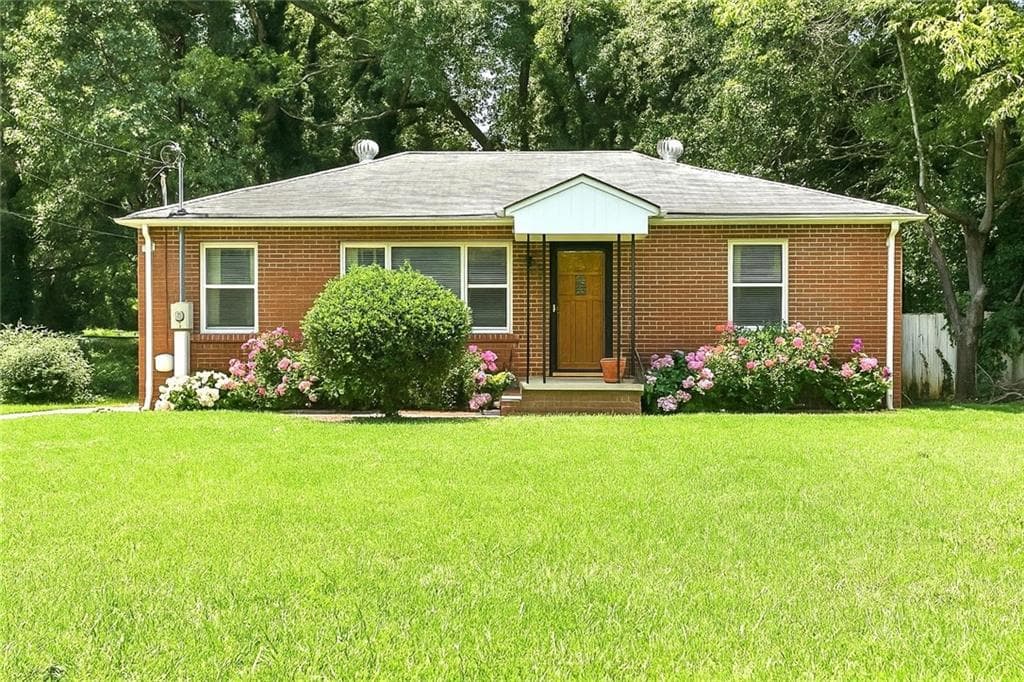 1975 Oak Valley Road, Decatur, GA 30035 — most recent listing photo