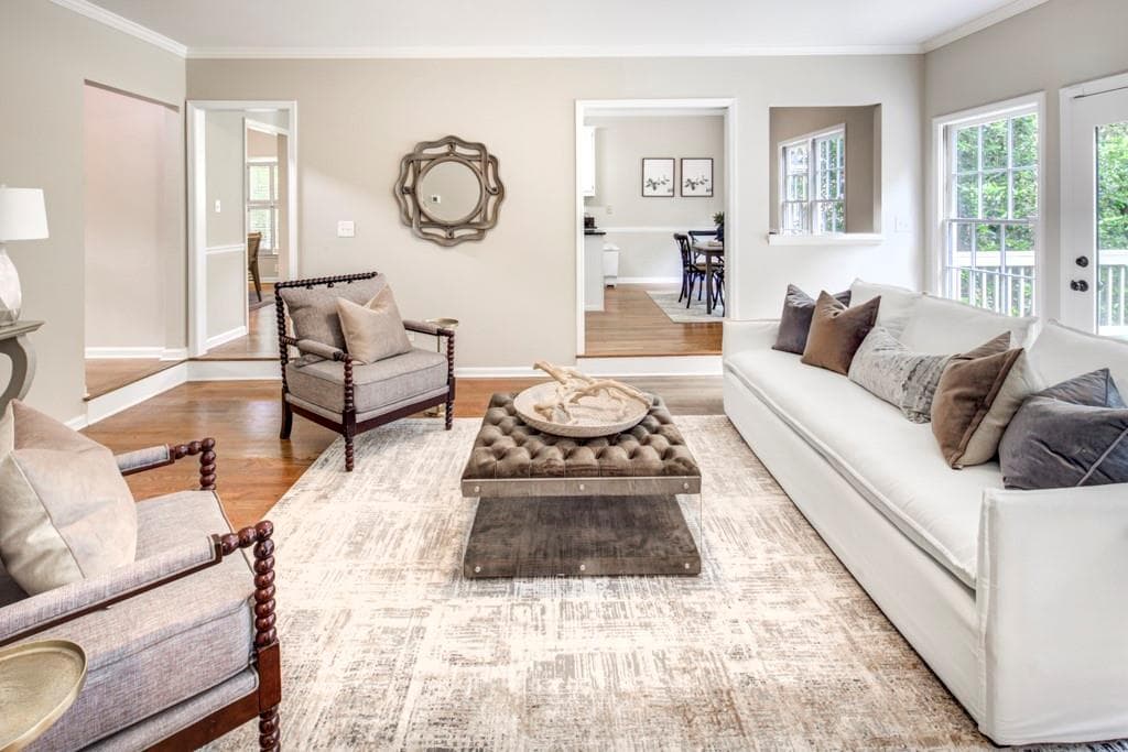 4 bedroom, 4 bathroom, 4,000 sq ft single family residence for sale at 2059 Howell Mill Road, Atlanta, GA 30318 — photo 10