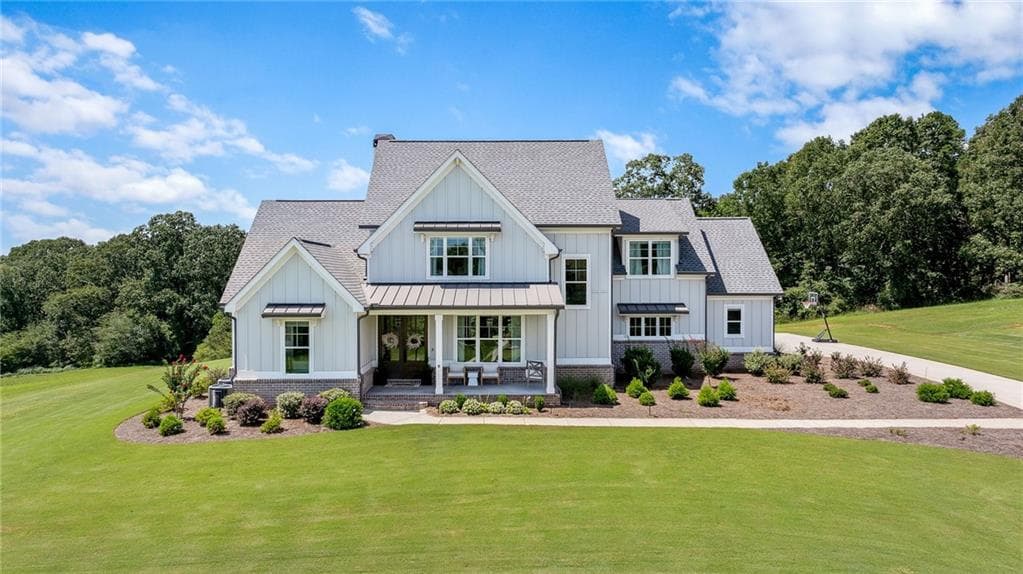 5 bedroom, 6 bathroom, 3,712 sq ft single family residence for sale at 815 N Hampton Way, Monroe, GA 30656