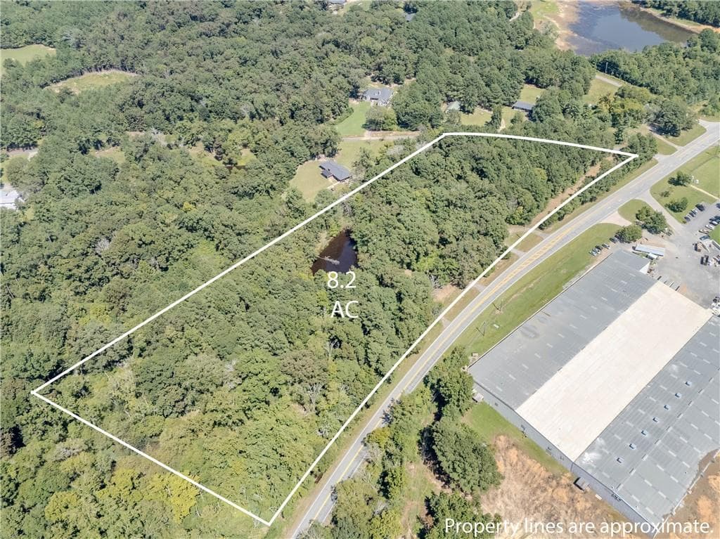 2 bedroom, 1 bathroom single family residence sold at 1035 Turkey Mountain Road, Armuchee, GA 30105