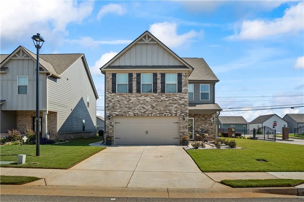 1983 Bridgewater Pass, Hampton, GA 30228 — most recent listing photo