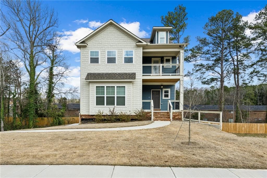 4 bedroom, 5 bathroom, 4,332 sq ft single family residence under contract at 3119 Stonegate Drive, Atlanta, GA 30331 — photo 2