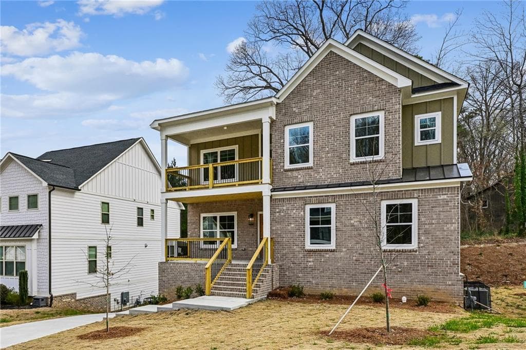 5 bedroom, 5 bathroom, 4,392 sq ft single family residence under contract at 3127 Stonegate Drive, Atlanta, GA 30331